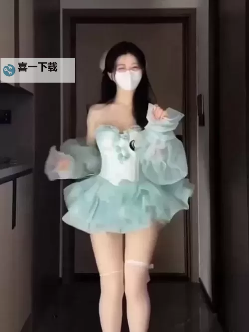 白丝美女白衣男子疯狂输出震撼全场图1