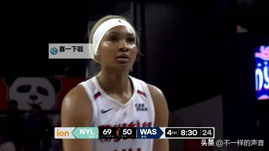 WNBA自由人对神秘人：场上谜题与激烈对决图1