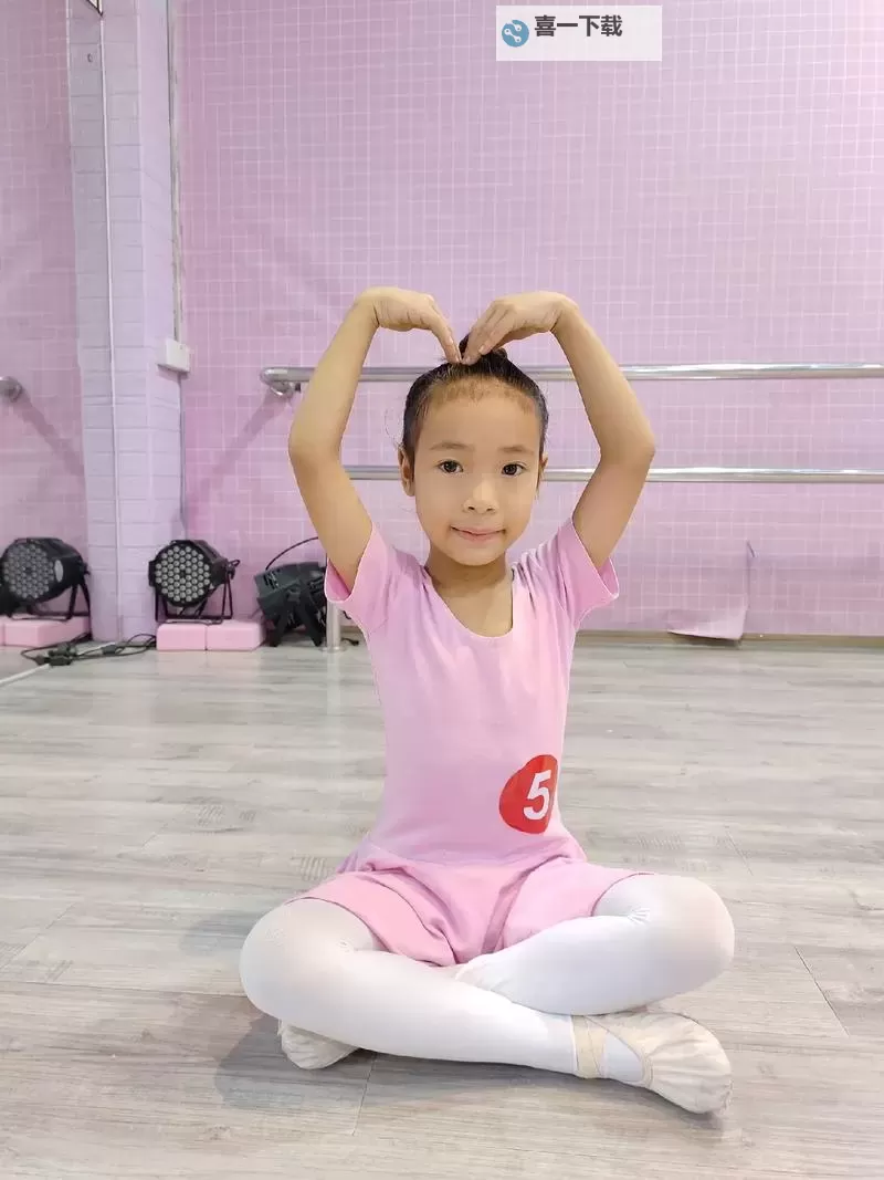 准备好纸巾的舞蹈加抖：感动瞬间的舞台奇迹图1