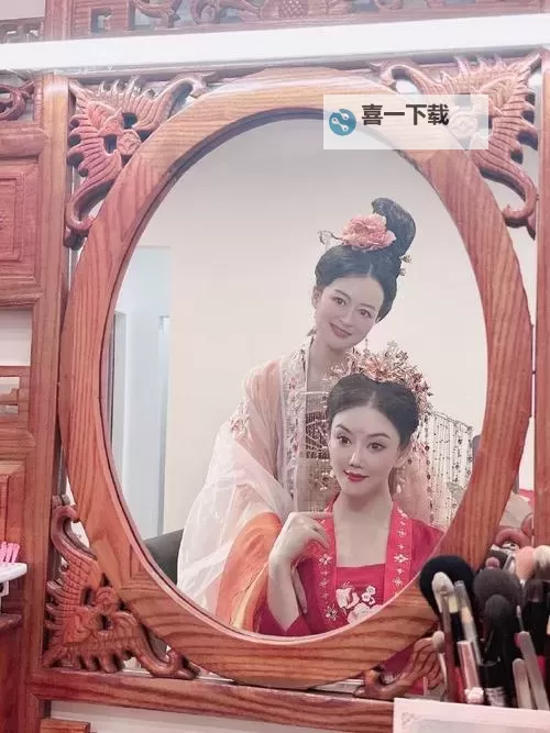 在御花园进入太子妃IH的奇遇记图1