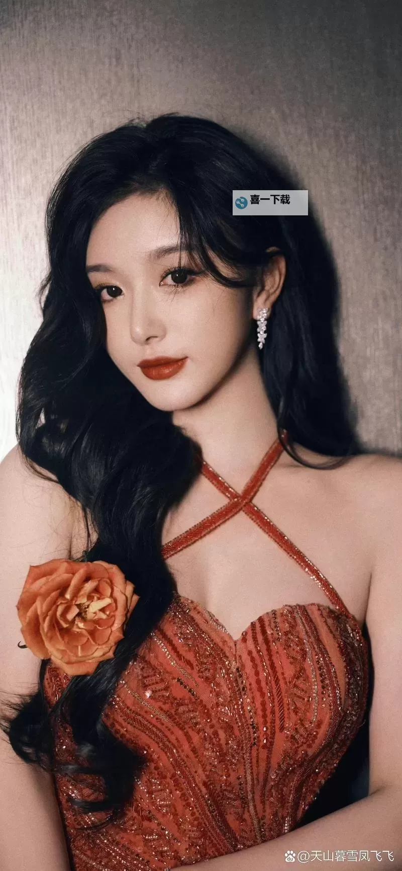 尤物蜜雪儿：甜美魅力与动人风采的完美演绎图1