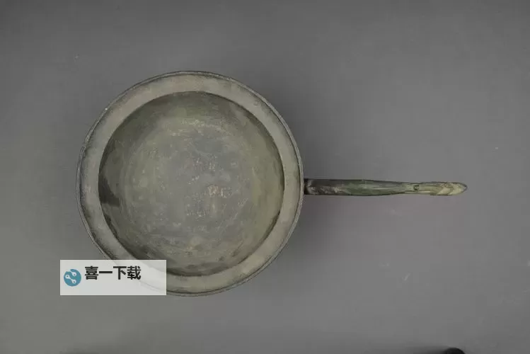 汉代鐎斗拍卖价格揭秘:市场行情与价值分析图2