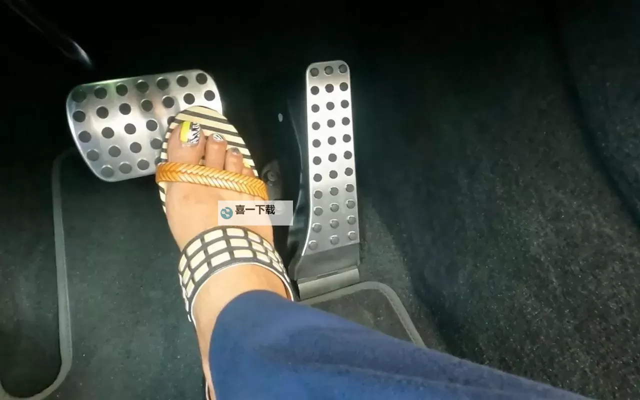 真人开车疼痛有声音：驾驶中的痛苦体验揭秘图1
