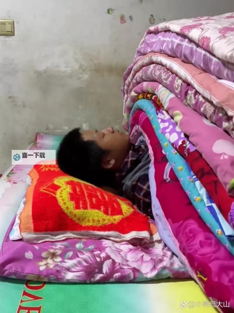 在床上拔萝卜盖被子会怎么样吗：意想不到的后果与你想象不同图1