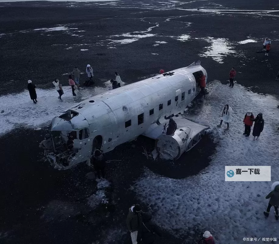 郑福浩飞机坠海事件引发关注:背后隐情与救援细节揭秘图1