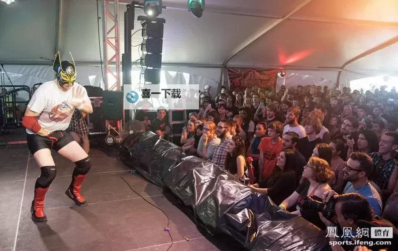 揭秘性爱箱英国综艺节目：娱乐背后的真实故事图1