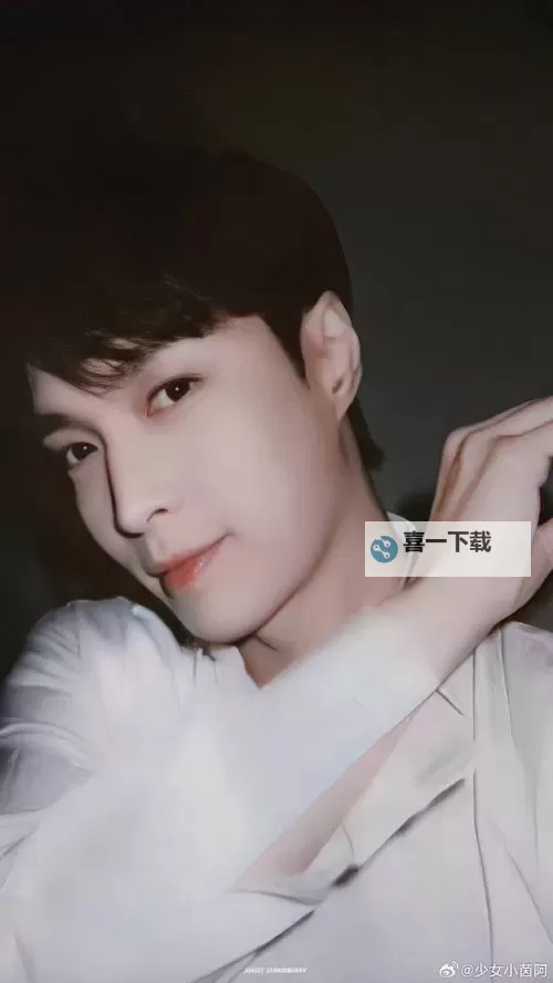 张艺兴EXO回归预告照曝光，期待全新精彩回归图1