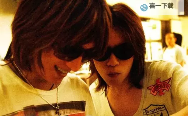 中日男同一同彩虹男GV片：跨越国界的爱与梦想图1