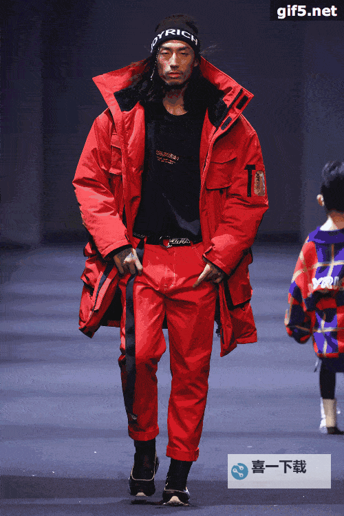 模特于子涵在线：时尚界的新宠与最新动态图1