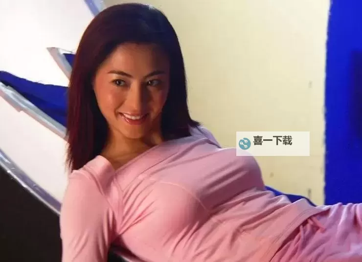 张柏芝门照艳丽夺目，展现迷人风采图1