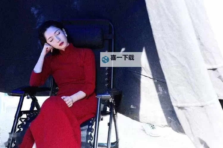 御姐很哀伤免费下载:感受她心底的忧伤与坚强图1