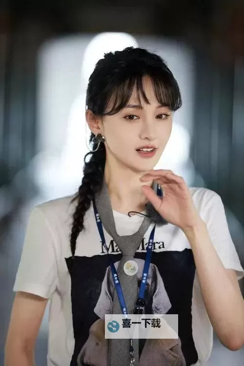 郑爽更新简介还卖萌，萌化众人心扉图1