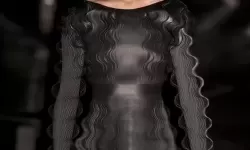 法国无码大胆裸体时装：巴黎夜色里的光影宣言